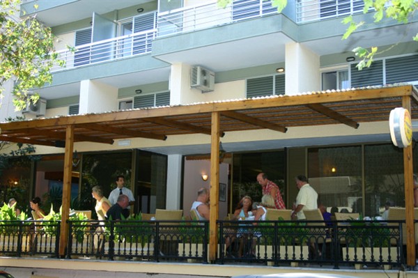 Constantin Hotel