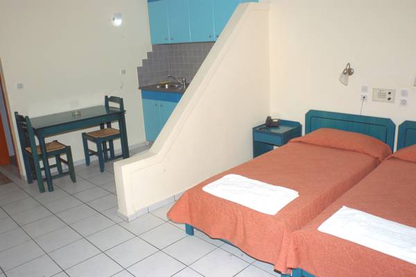 Daisy Hotel Apartments