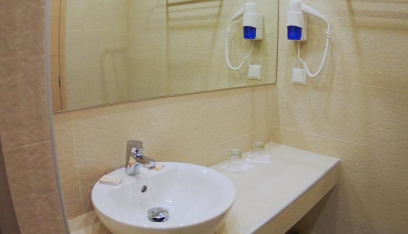 Eleftheria Hotel