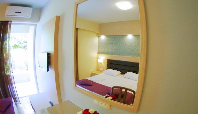 Eleftheria Hotel