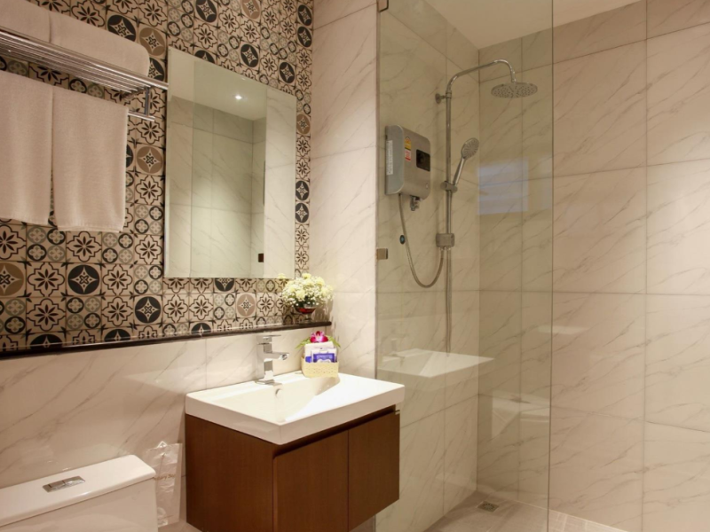 Adema Boutique Karon