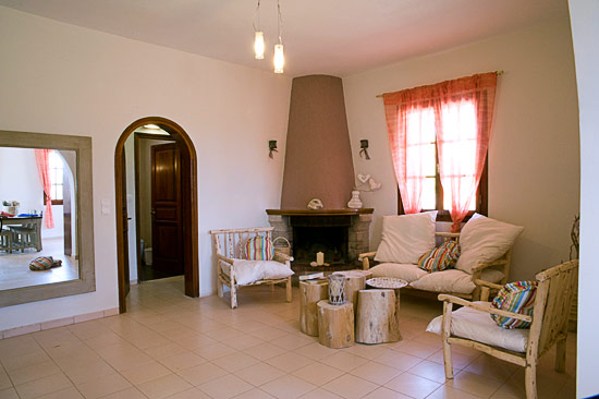 Gloria Maris Hotel Suites & Villas