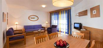 Aguamar Apartments