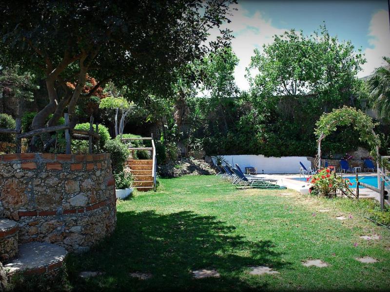 Iliostasi Beach Apartments