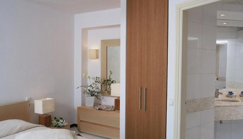 Cape Kanapitsa Hotel & Suites