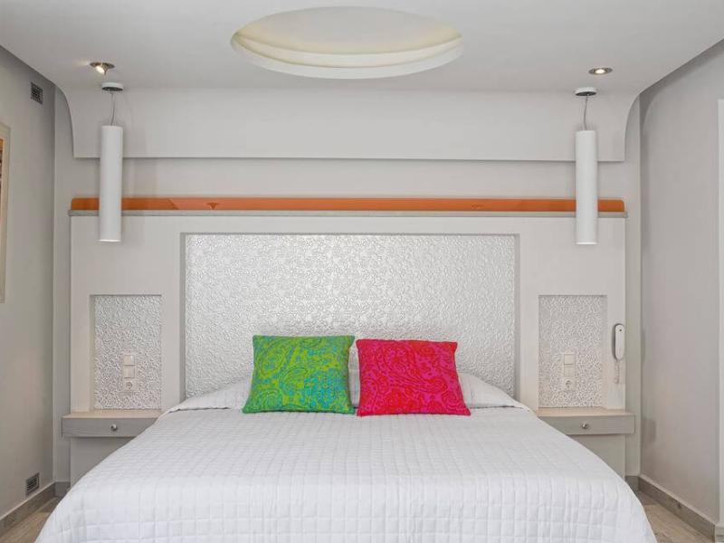 Kouros Art Hotel
