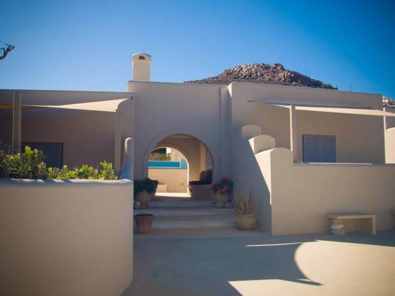 Kouros Art Hotel