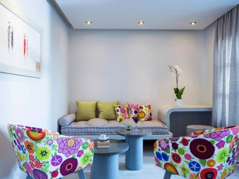 Kouros Art Hotel