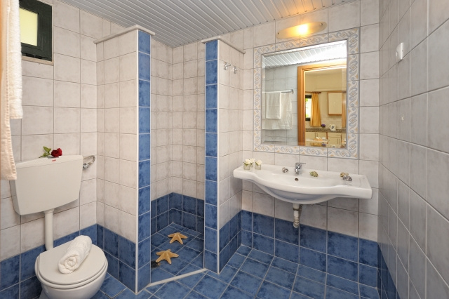 Kristalli Hotel Apartments