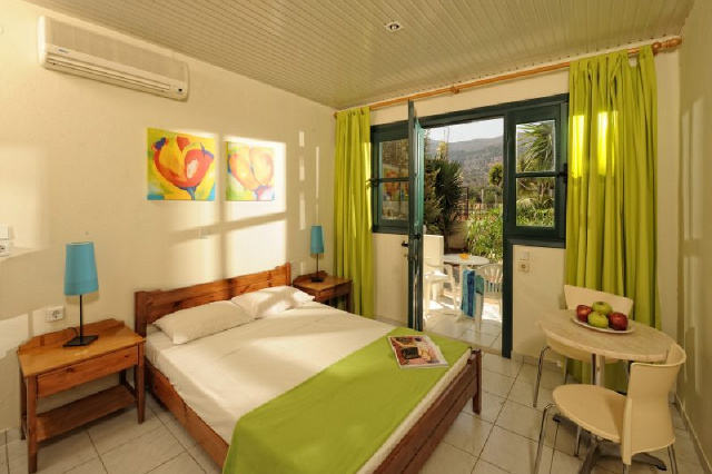 Kristalli Hotel Apartments