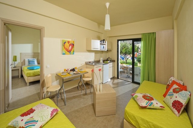 Kristalli Hotel Apartments