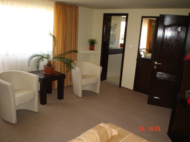 XO Residence