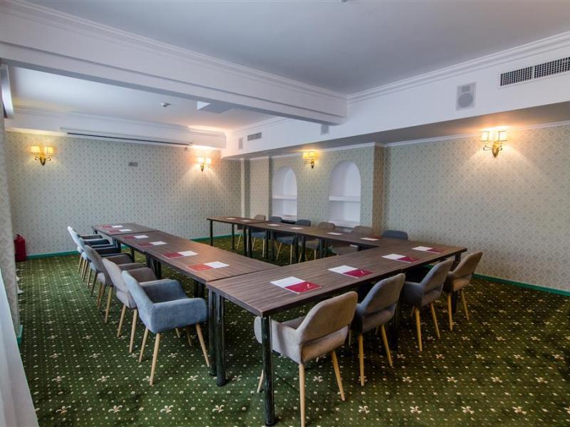 Hotel Lido by Phoenicia