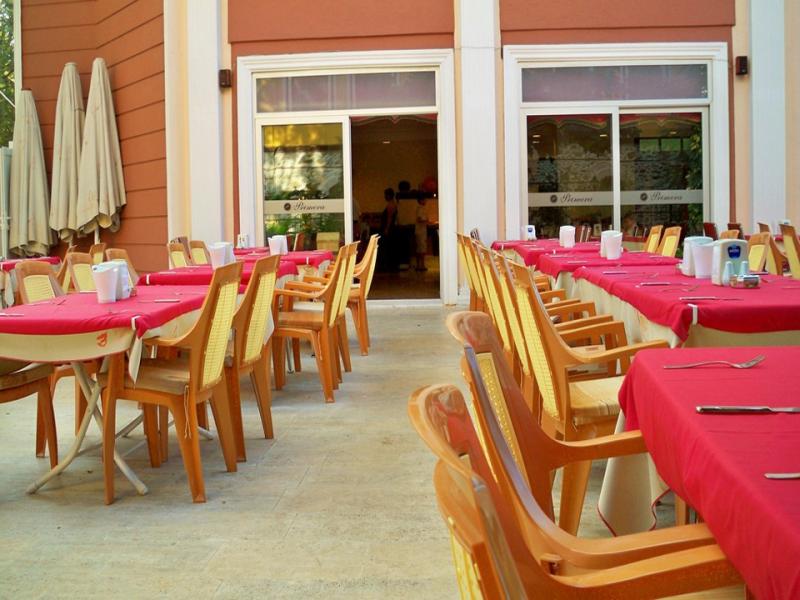 Primera Hotel & Apart