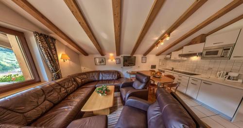 Residence Hotel La Tambra