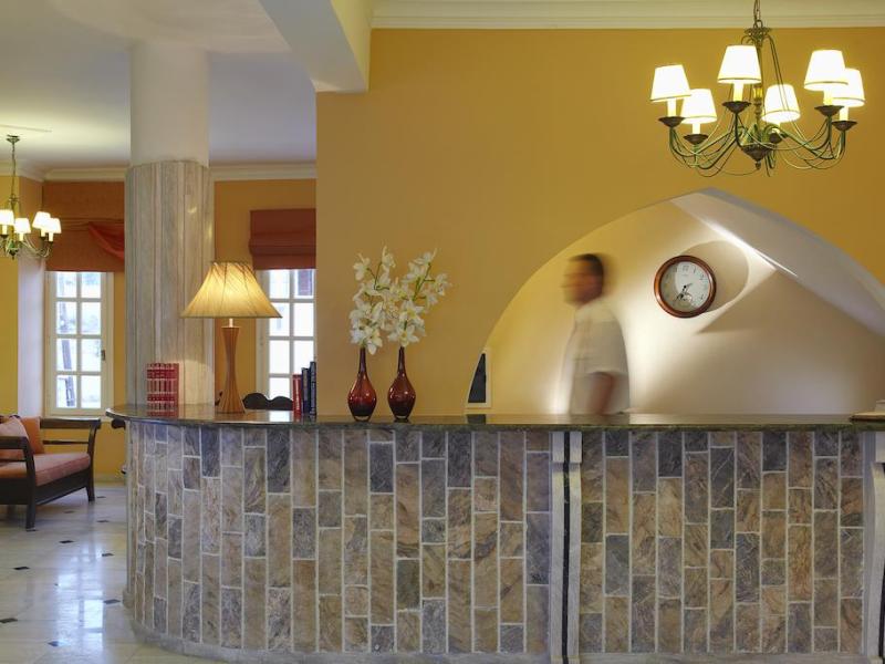 Nikolas Hotel