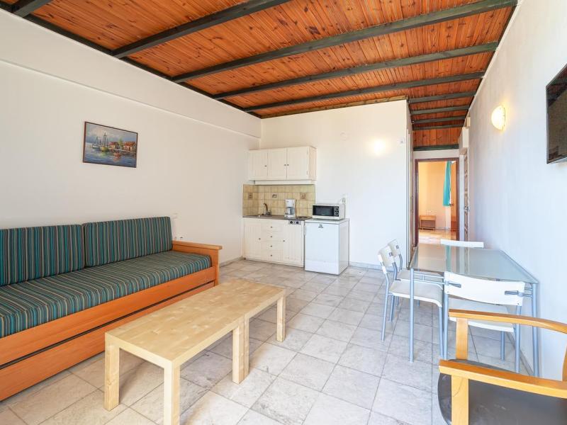 Olympic Suites Hotel Apartments (Olympic II)