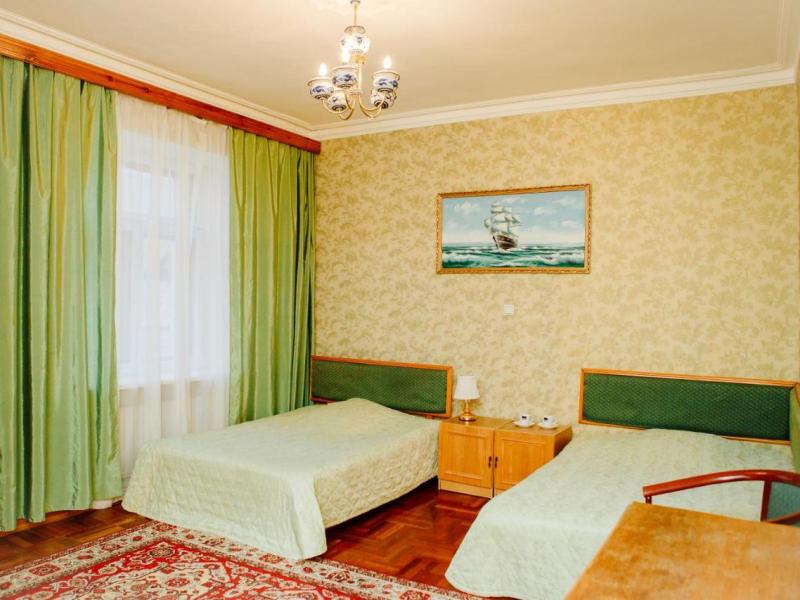 Отель Парк Львиный Мостик