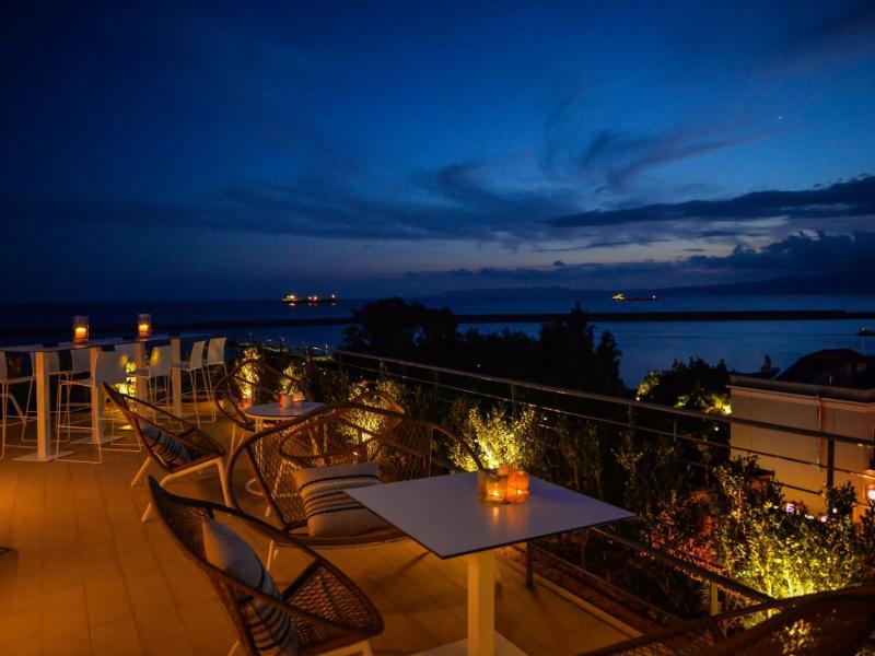 Pharae Palace Hotel