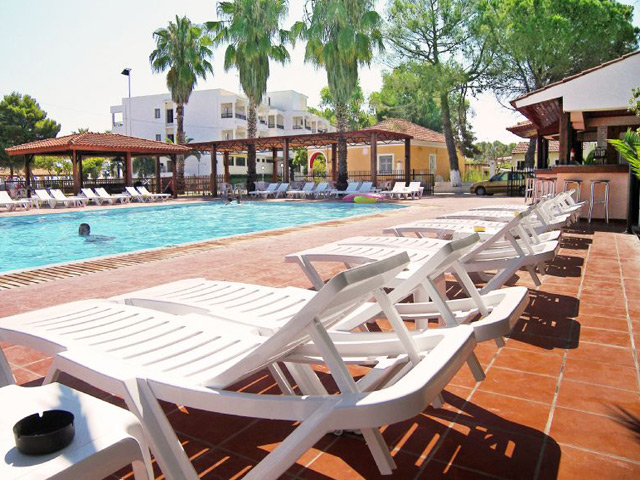 Cavomarina Beach Hotel
