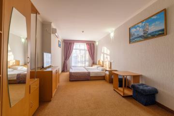 Отель Феодосия (ул. Пушкина) Россия, Феодосия, фото 2