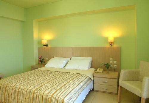 Skiathos Club Hotel Suites