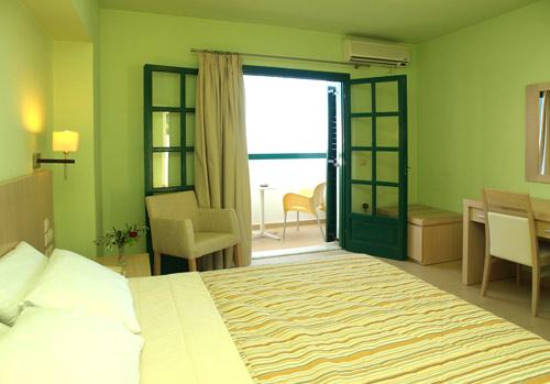 Skiathos Club Hotel Suites