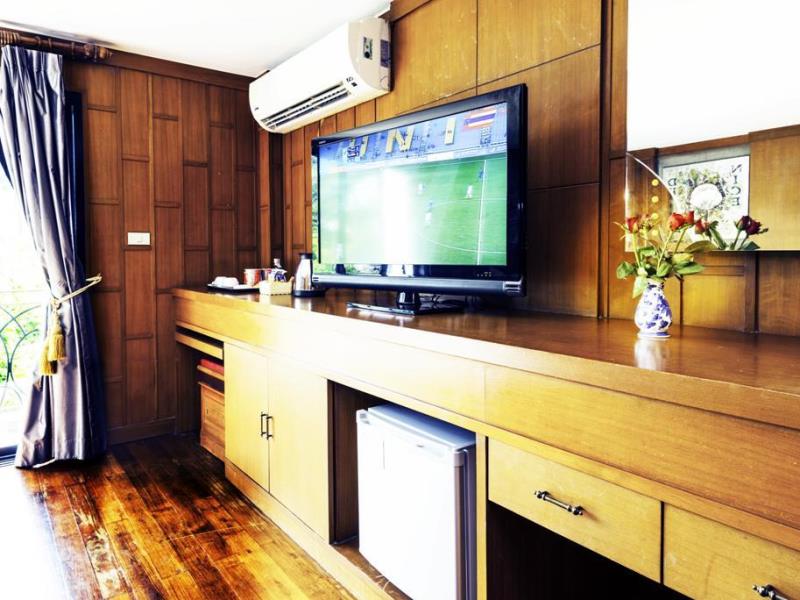 Renoir Boutique Hotel