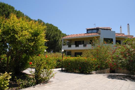 Niki Hotel Apartments