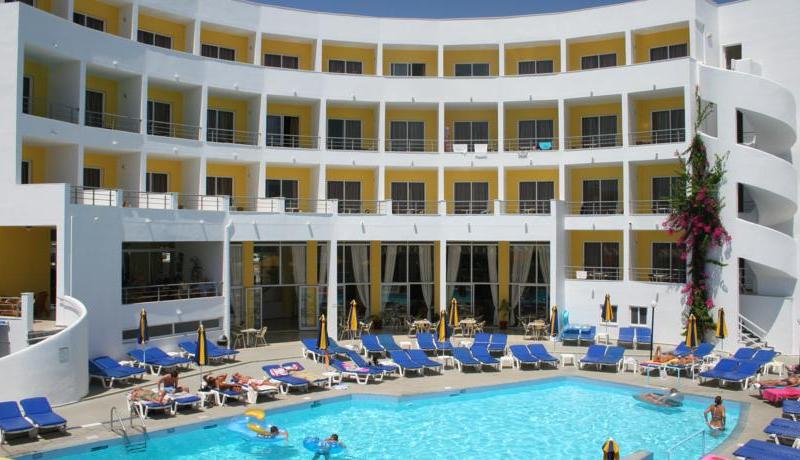 Cleopatra Hotels Kris Mari