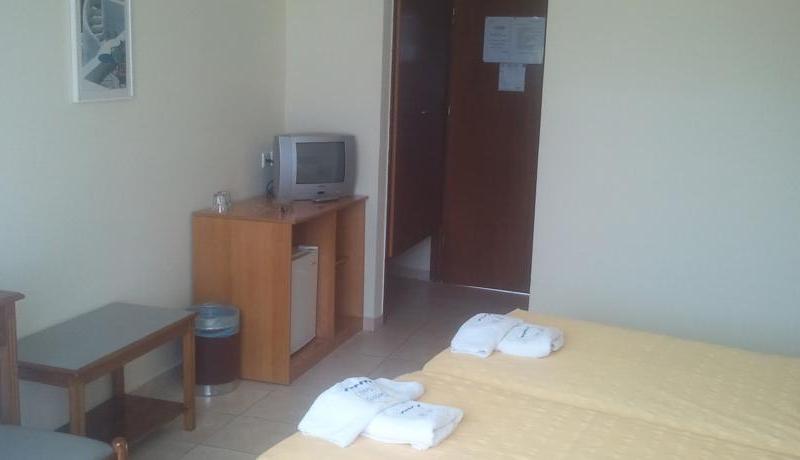 Cleopatra Hotels Kris Mari