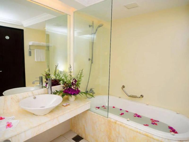 Bintan Lagoon Resort