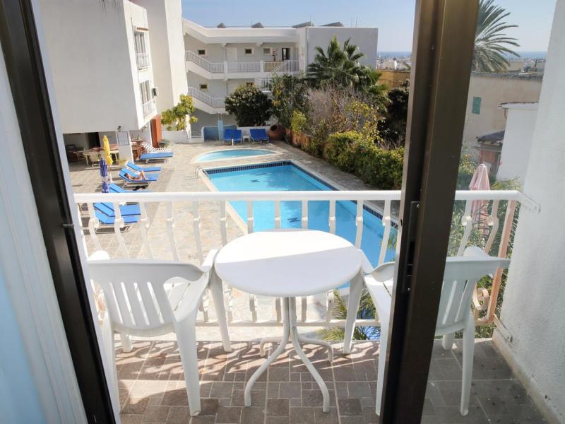 Antonis G. Hotel Apartments
