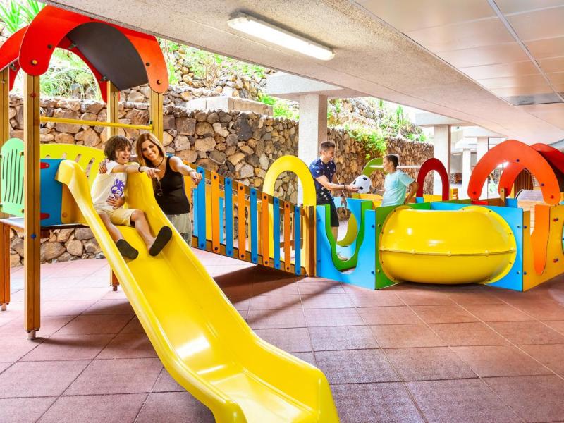 Turquesa Playa Apartments