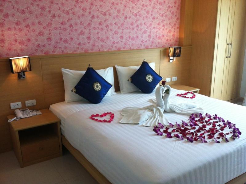 Green Harbor Hotel & Service Apartments