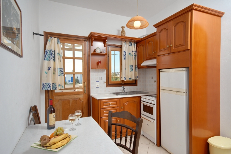Birikos Studios & Apartments