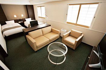 Shin Osaka Esaka Tokyu Inn