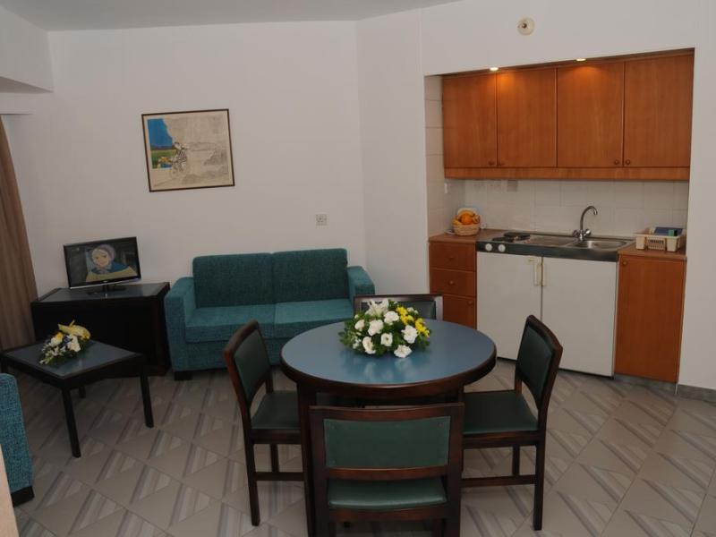 Atrium Zenon Hotel Apartments