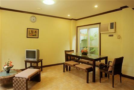 Sheridan Villas