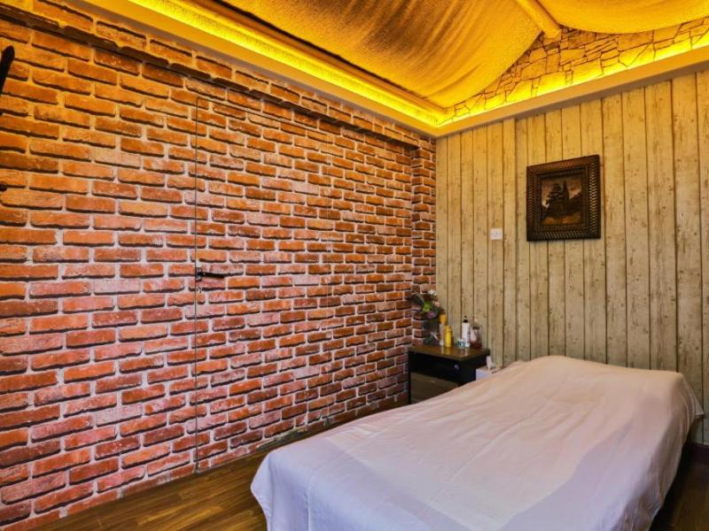 Sun & Sands Downtown