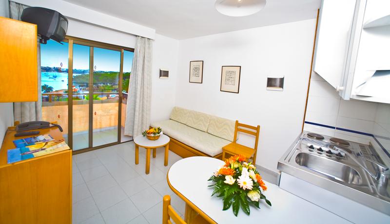 JS Porto Colom Suites