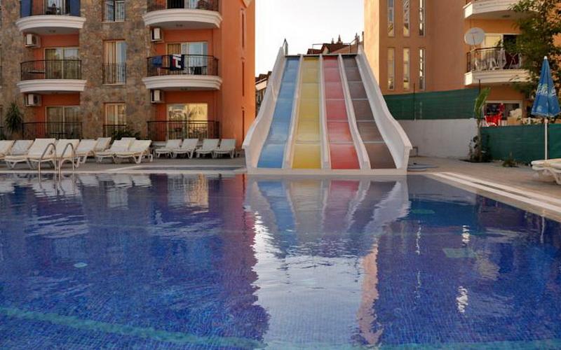 Club Dena Apartments