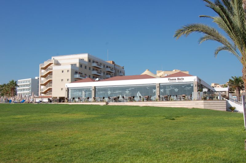 Golden Star Beach Hotel