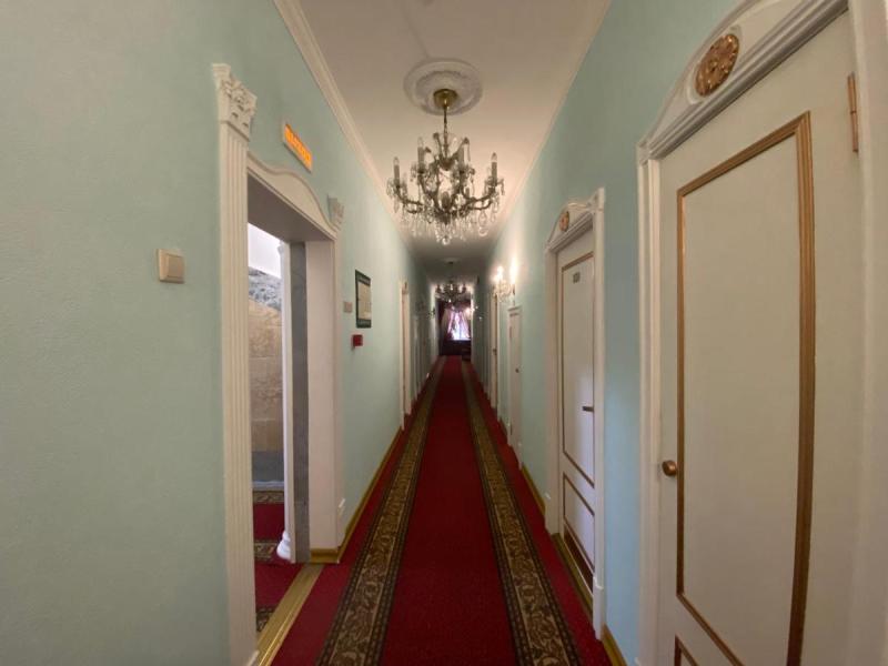 Ист-Вест Отель