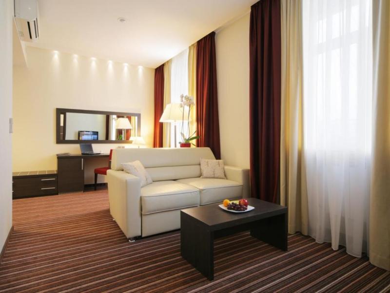 Грин Парк Отель