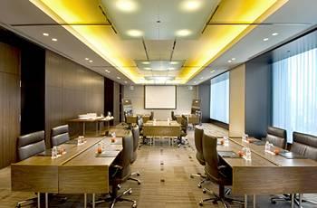 Отель Conrad Tokyo Япония, Токио, фото 20