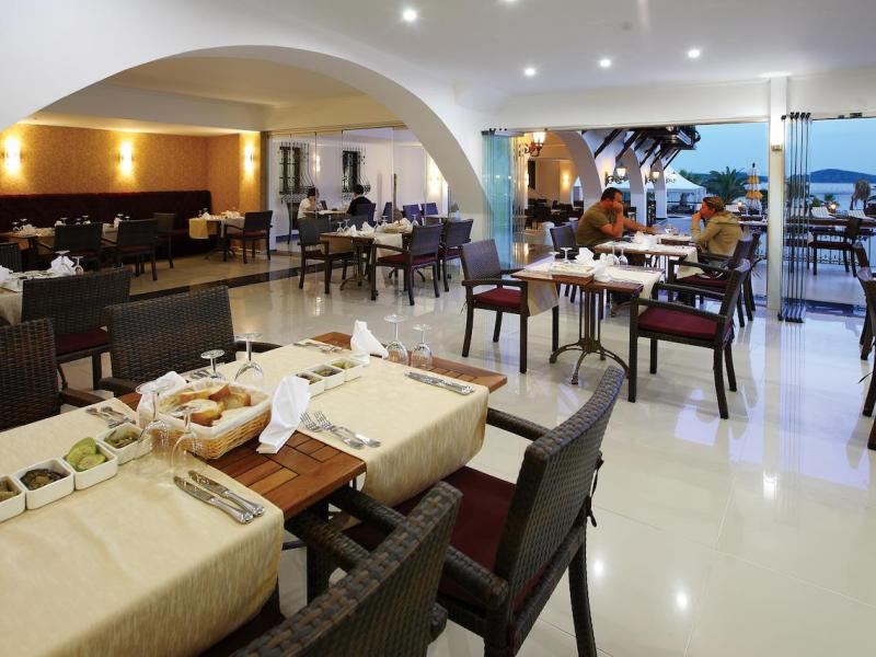 Costa Bitezhan Hotel