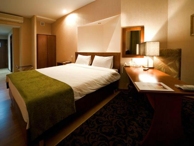 Benefit Plaza Congress Hotel