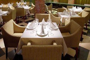Benefit Plaza Congress Hotel