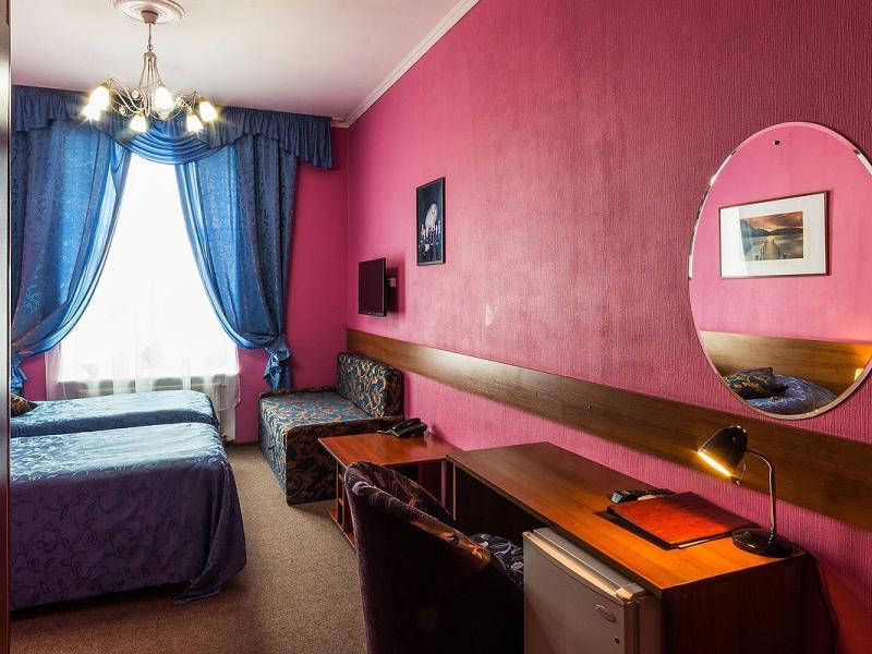 Премьера у Мариинского Театра (ул. Союза Печатников)